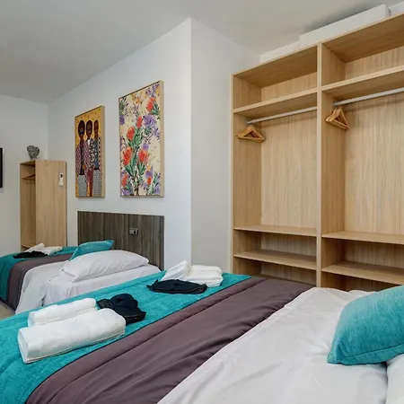 Apartment Penthouse Tribuna Center By Seric Malaga